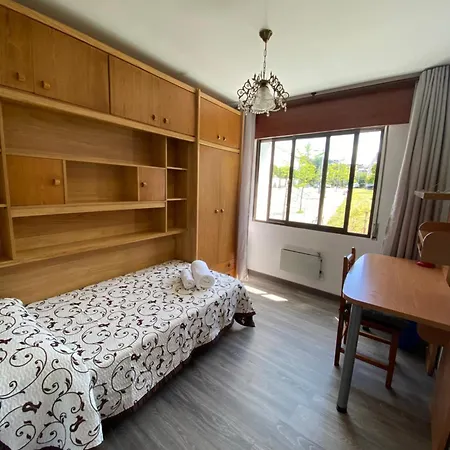 Piso Grande Y Muy Luminoso 아파트 *